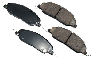 Akebono ACT1081 ProACT Ultra-Premium Ceramic Front Brake Pad Set For 2005-2010 Ford Mustang