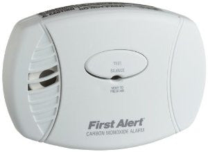 First Alert CO605 Carbon Monoxide Plug-In Alarm with Battery Backup