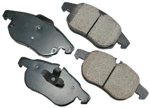 Akebono EUR972 EURO Ultra-Premium Ceramic Front Brake Pad Set For 2003-2008 Saab 9-3